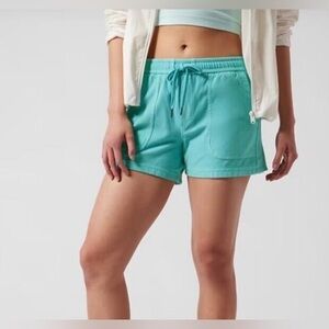 NWOT Athleta Farallon Short in Blue, size L